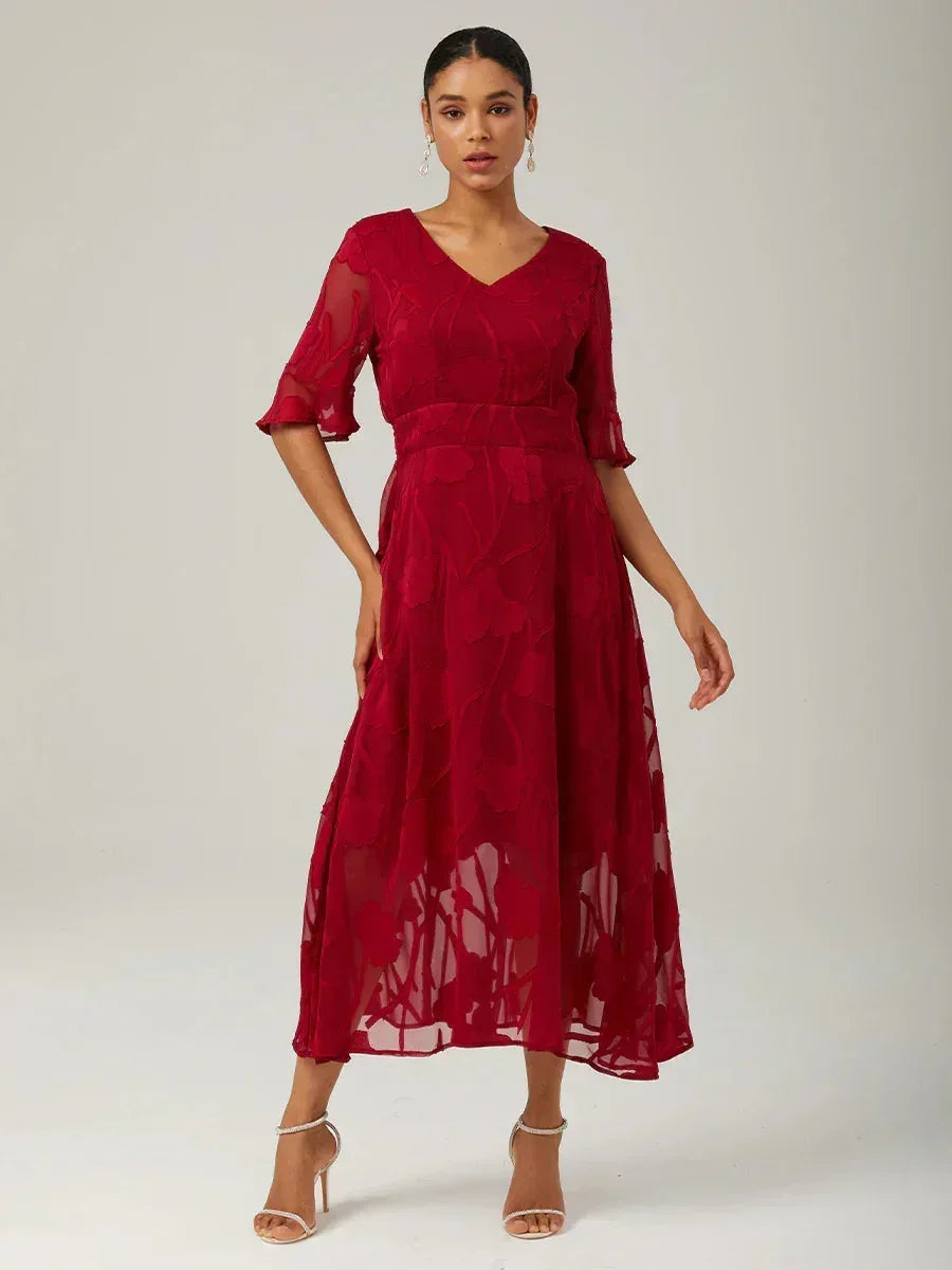 Abito Maxi in Pizzo con Maniche Fluttuanti