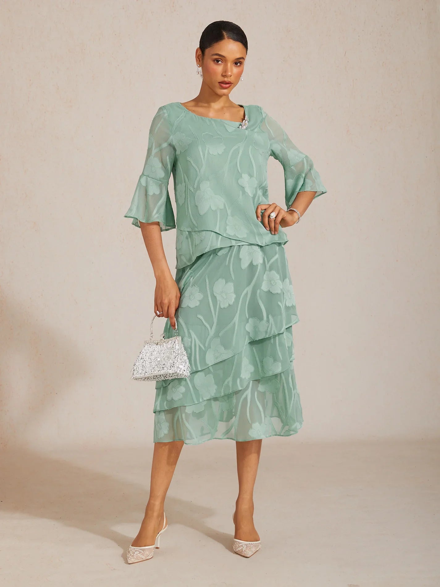 Blusa in Chiffon con Orlo Asimmetrico