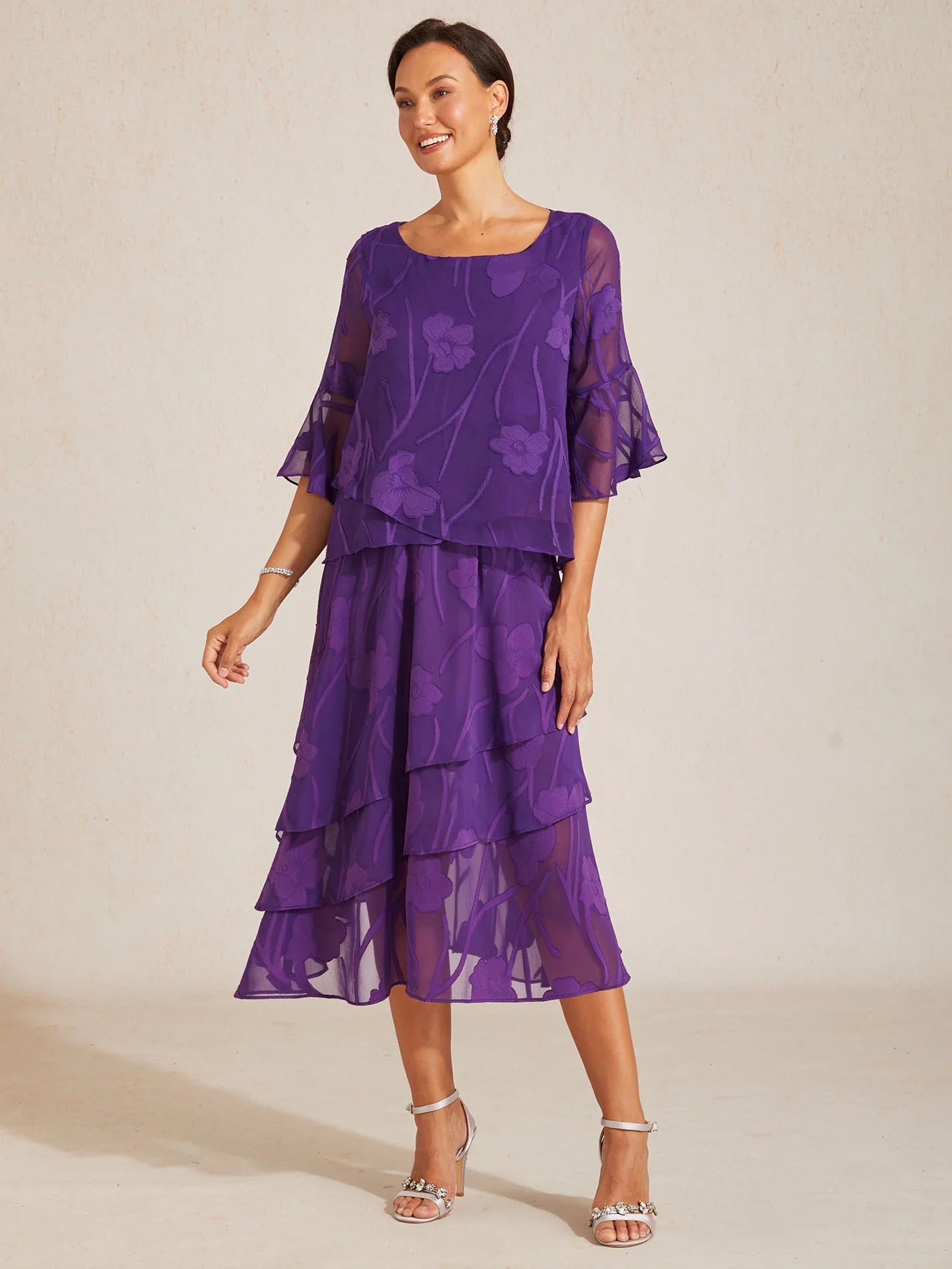 Blusa in Chiffon con Orlo Asimmetrico Elegante