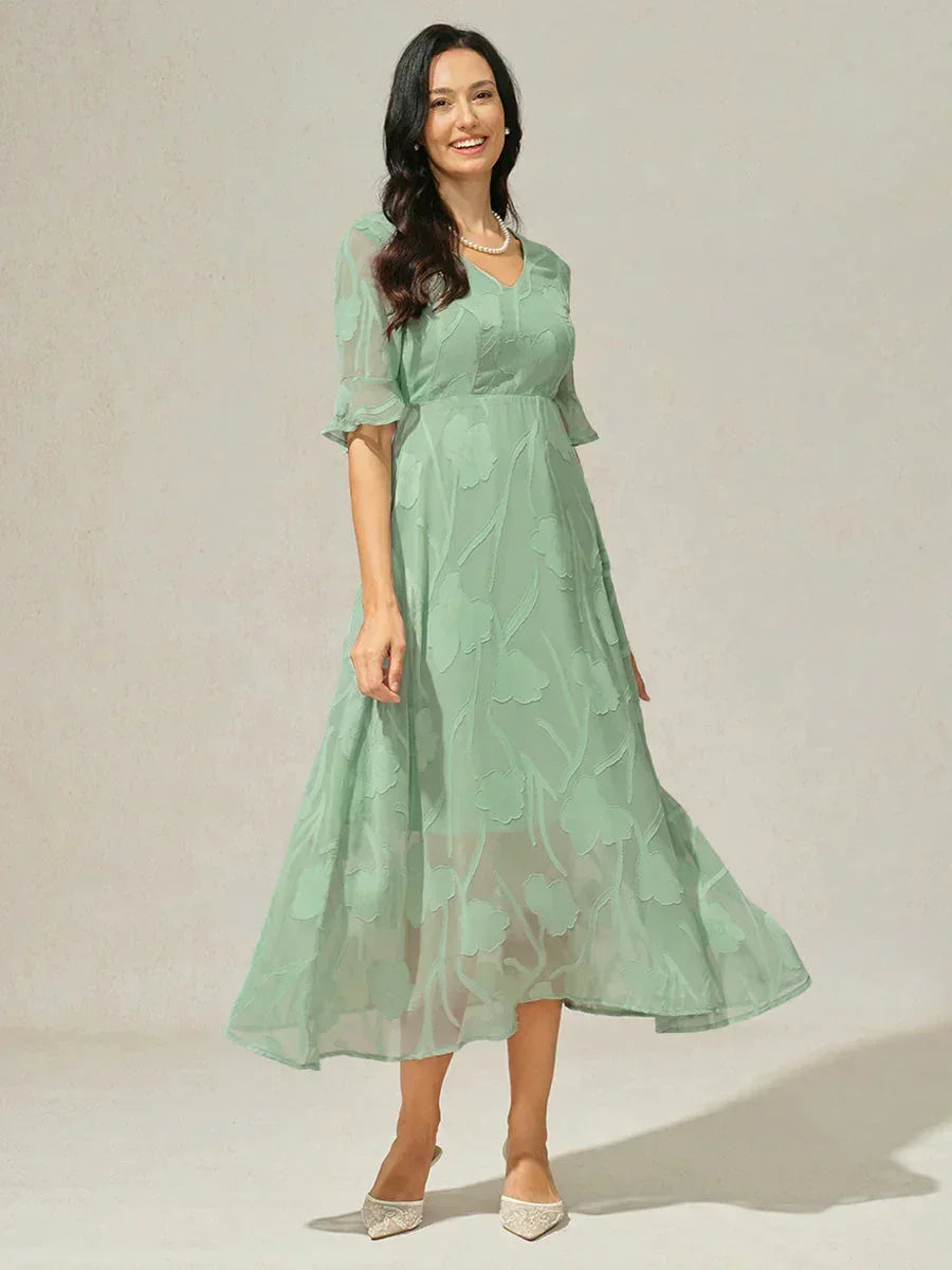 Abito Maxi in Pizzo con Maniche Fluttuanti