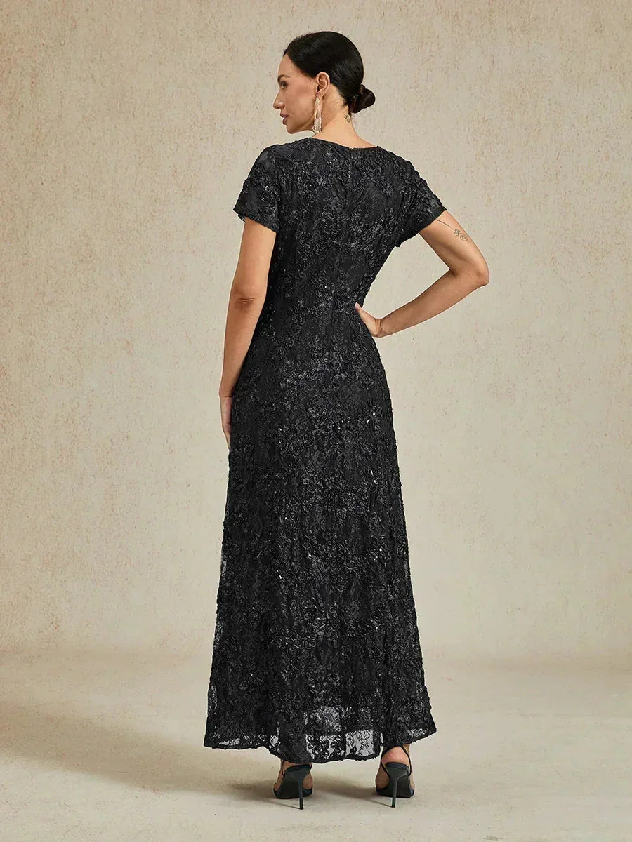 Abito A-Line in Pizzo Rosette con Decorazioni in Paillettes