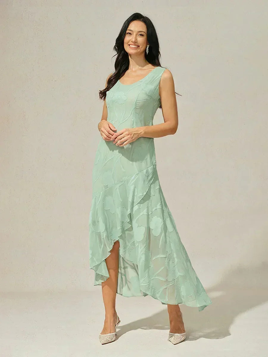 Abito da Sera Senza Maniche in Chiffon Floreale con Orlo Asimmetrico