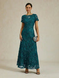 Abito A-Line in Pizzo Rosette con Decorazioni in Paillettes