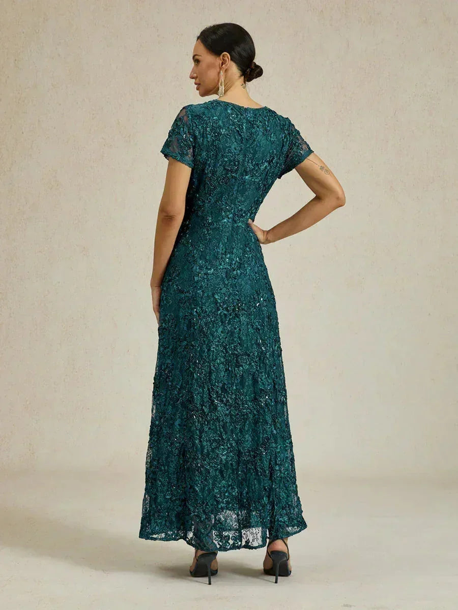 Abito A-Line in Pizzo Rosette con Decorazioni in Paillettes