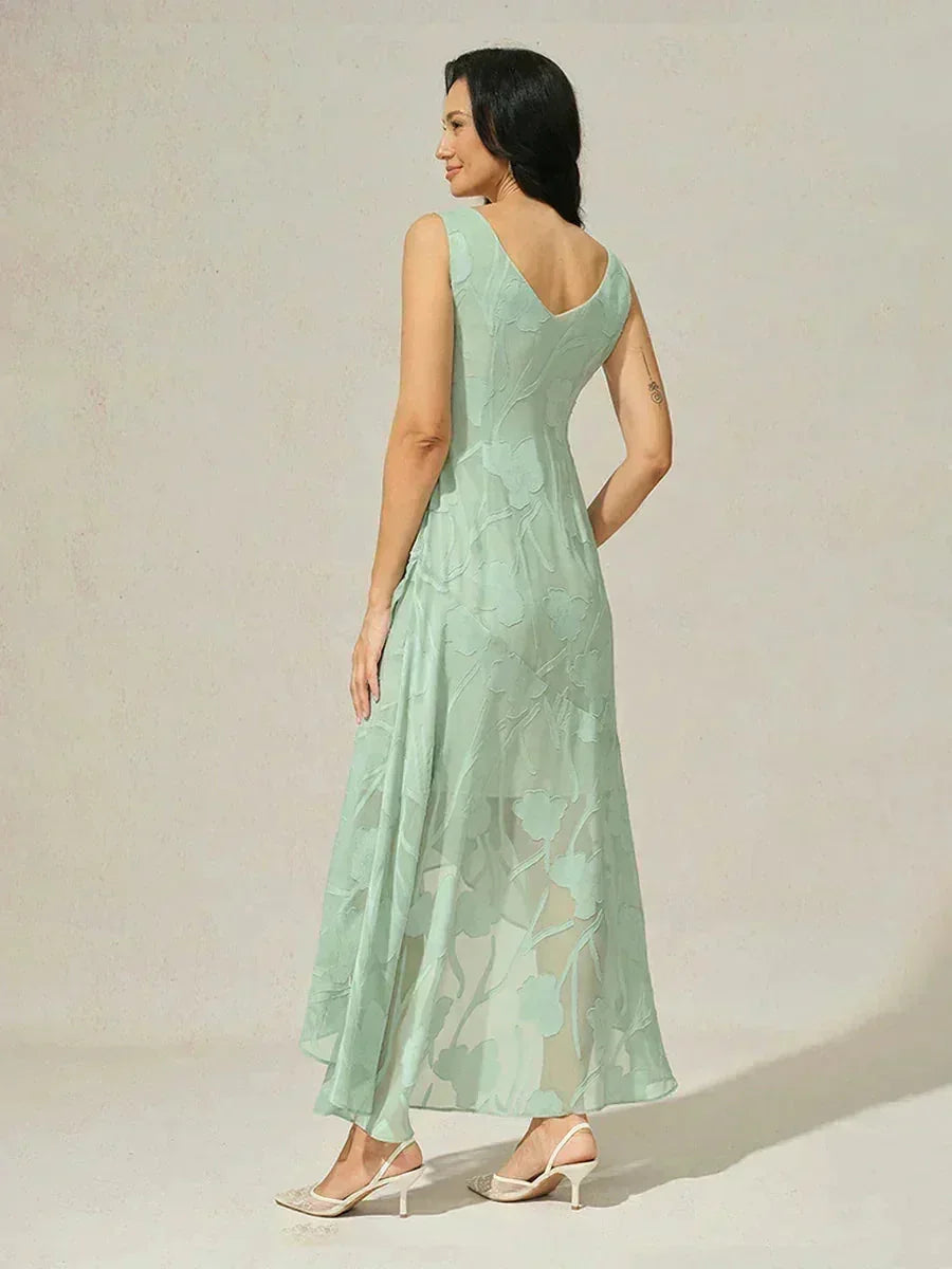 Abito da Sera Senza Maniche in Chiffon Floreale con Orlo Asimmetrico