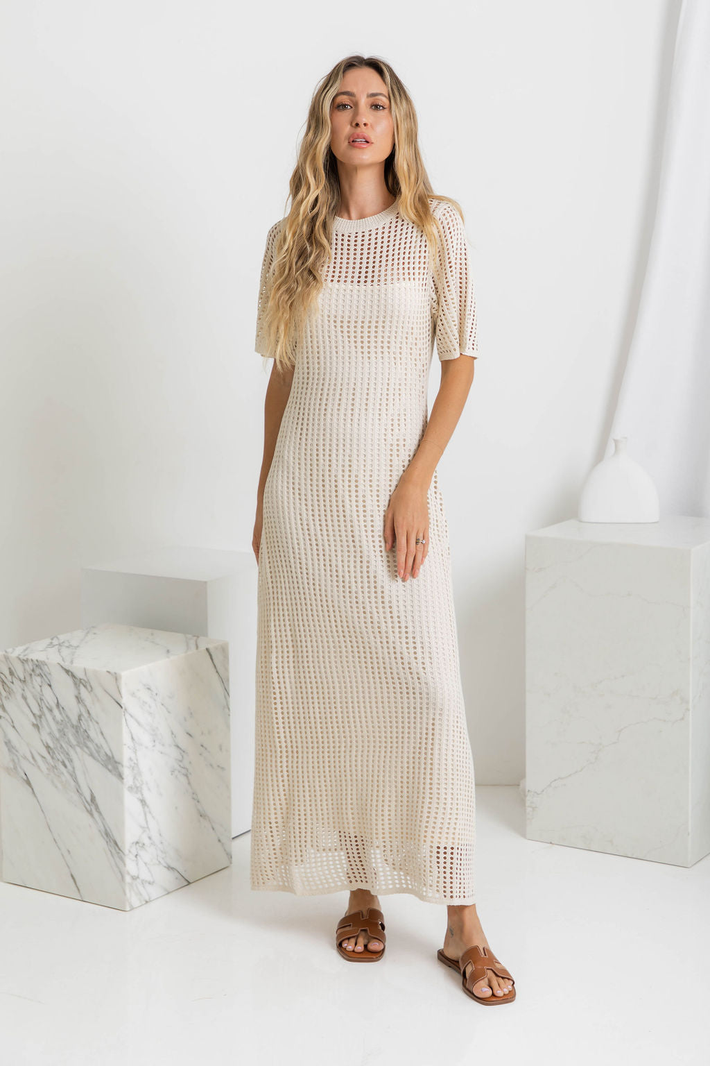 ESSENZIALE - Vestito Maxi all'Uncinetto Airlie - Naturale