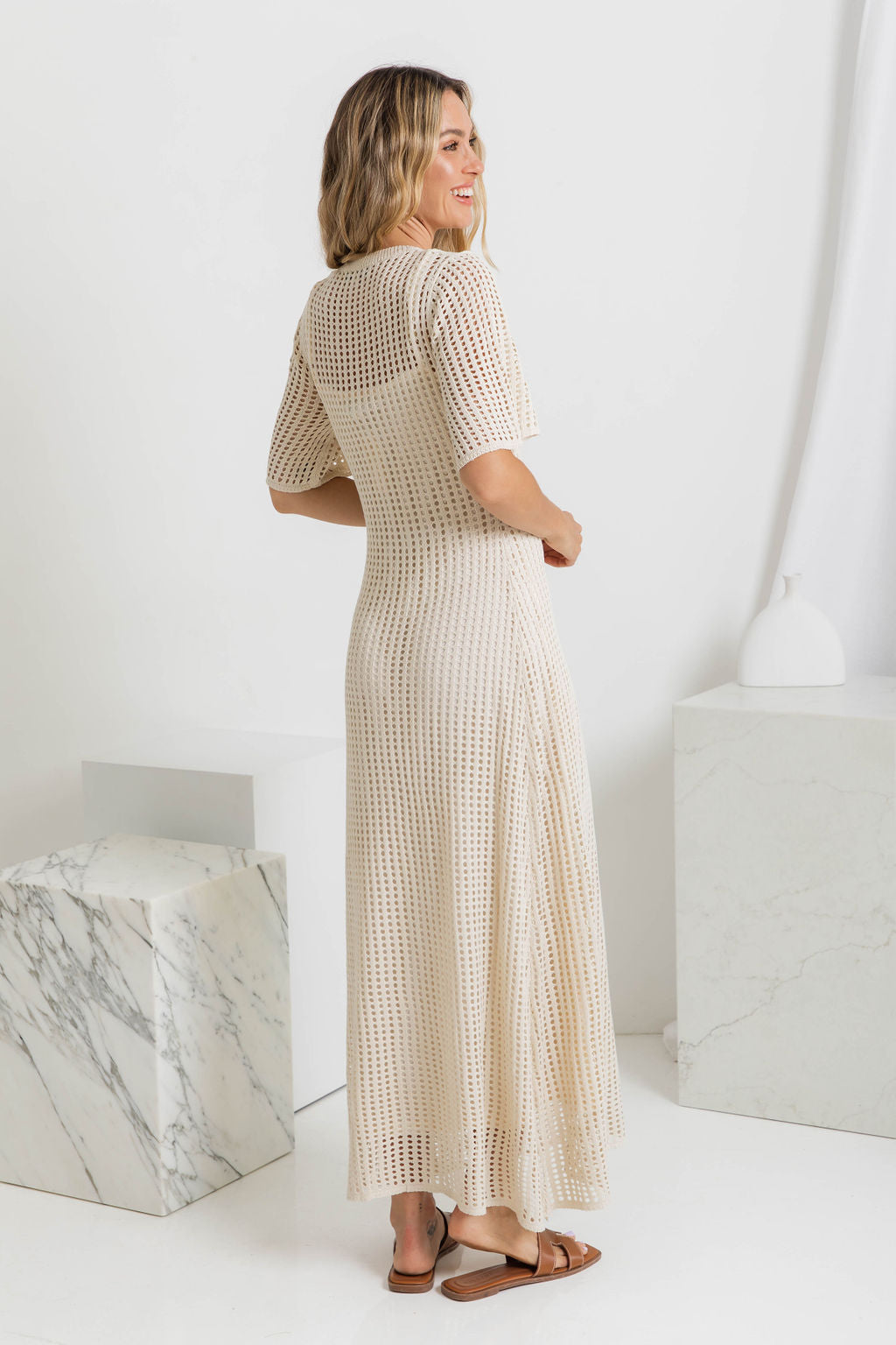 ESSENZIALE - Vestito Maxi all'Uncinetto Airlie - Naturale