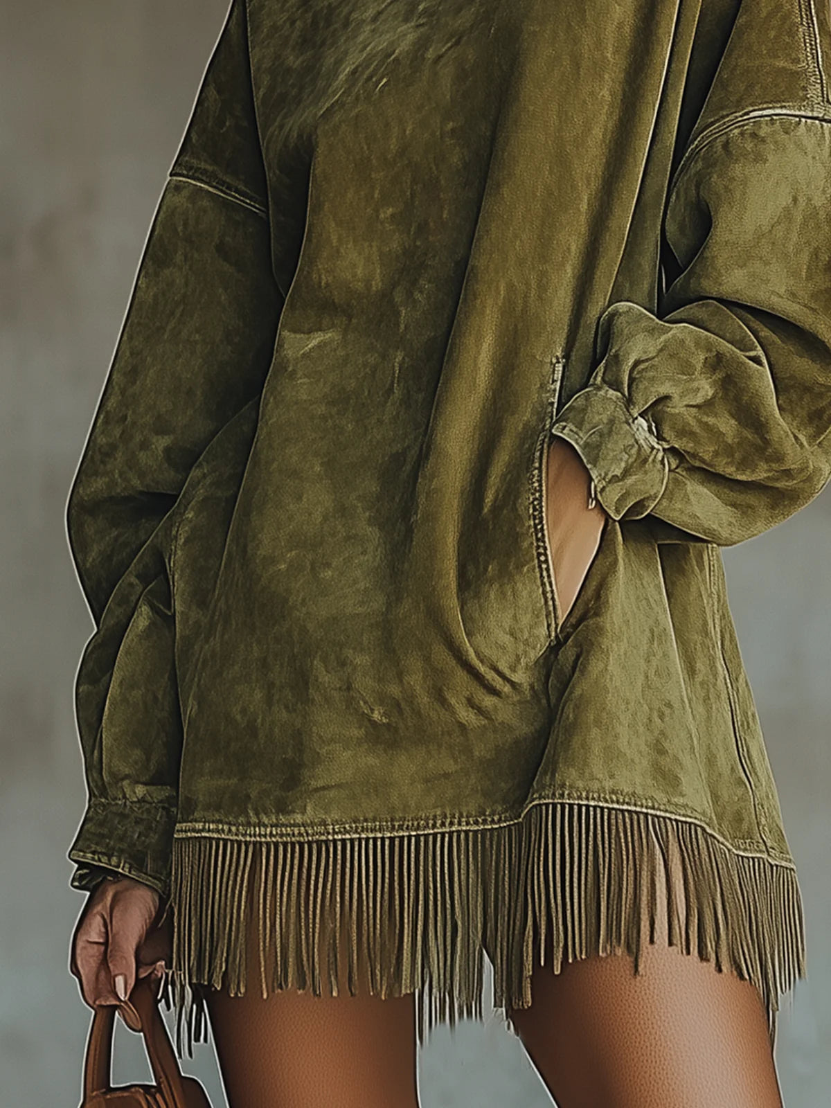 Amalia | Abito in Suede con Frange a Collo Alto