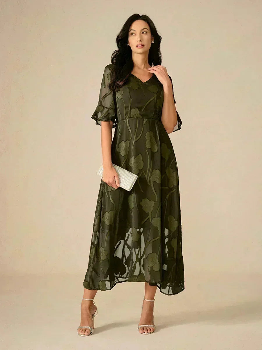 Abito Maxi in Pizzo con Maniche Fluttuanti