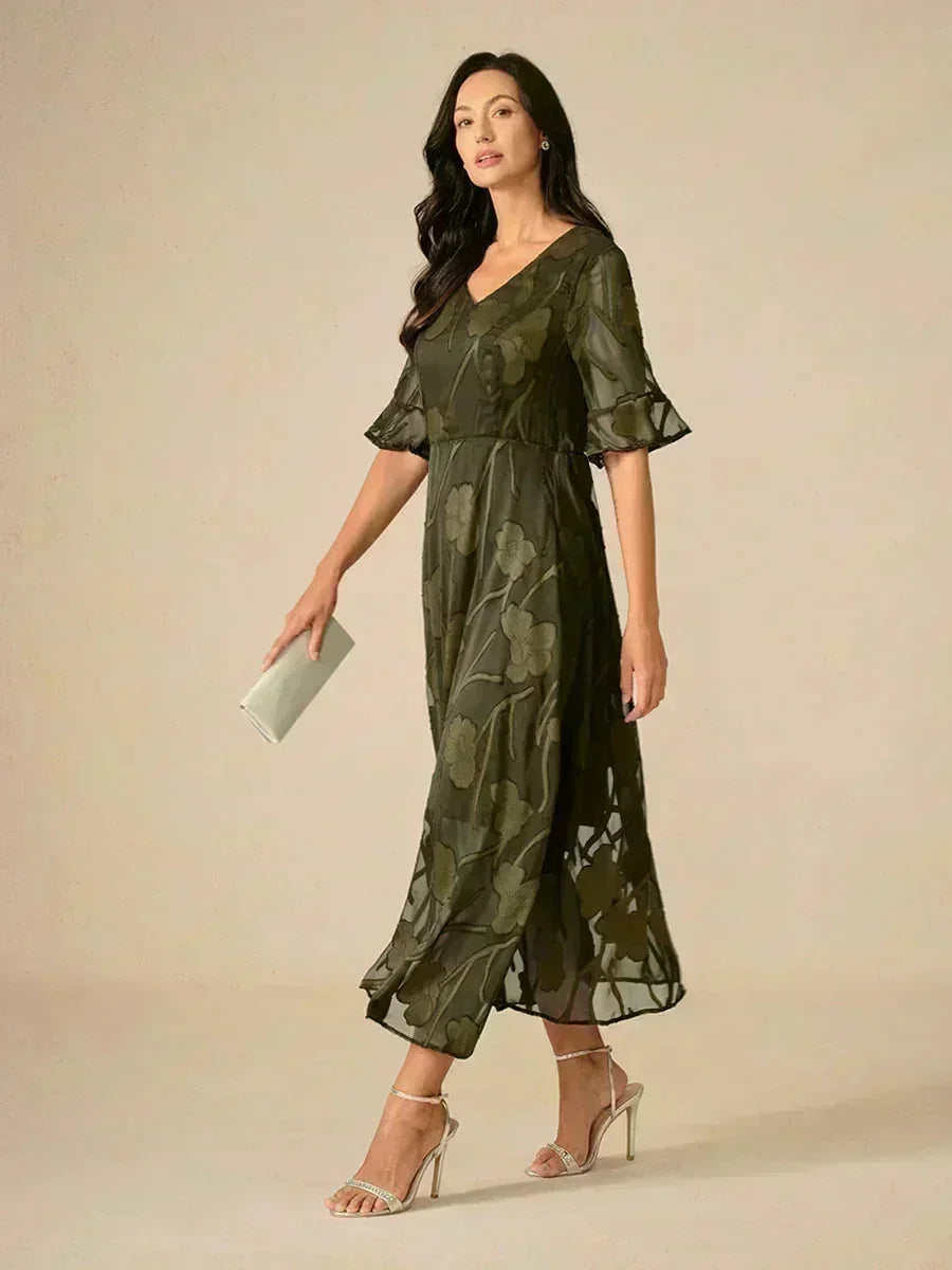 Abito Maxi in Pizzo con Maniche Fluttuanti