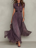 ESSENZIALE - Flavia • Abito Lungo Viola con Scollatura a Chiave e Bordo in Pizzo Chiffon