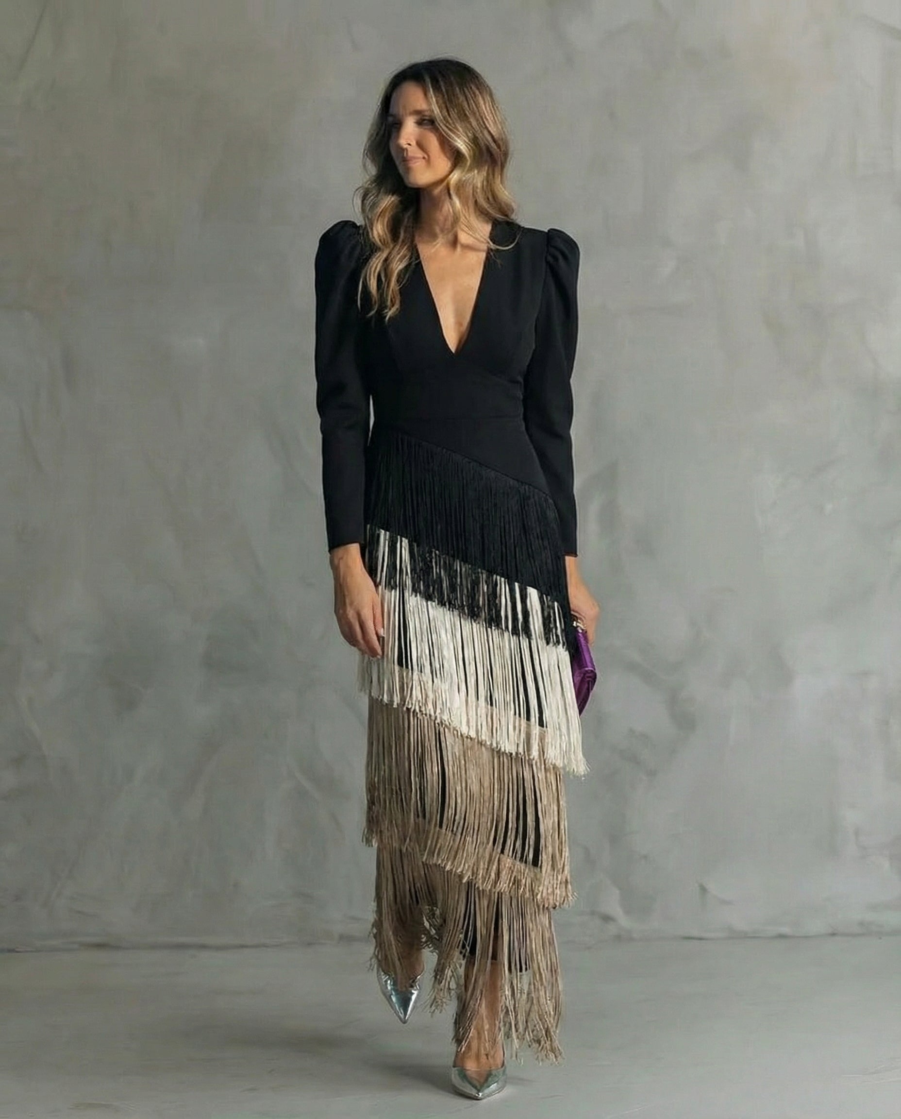 Chiara – Abito Elegante con Maniche Frangiate