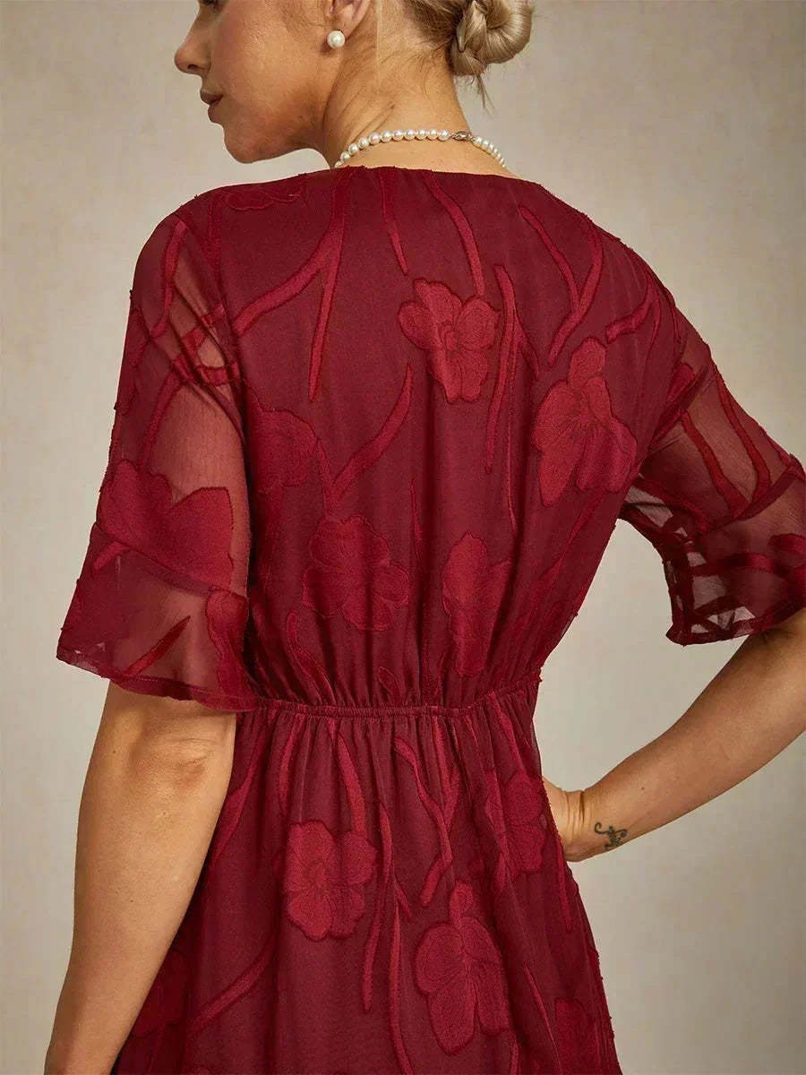 Abito Maxi in Pizzo con Maniche Fluttuanti